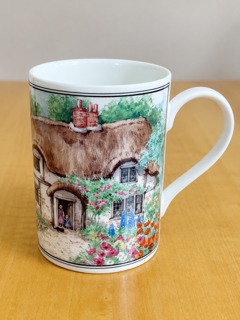 Queen’s Fine Bone China Cottage Garden Mug Made England Churchill Cotswolds